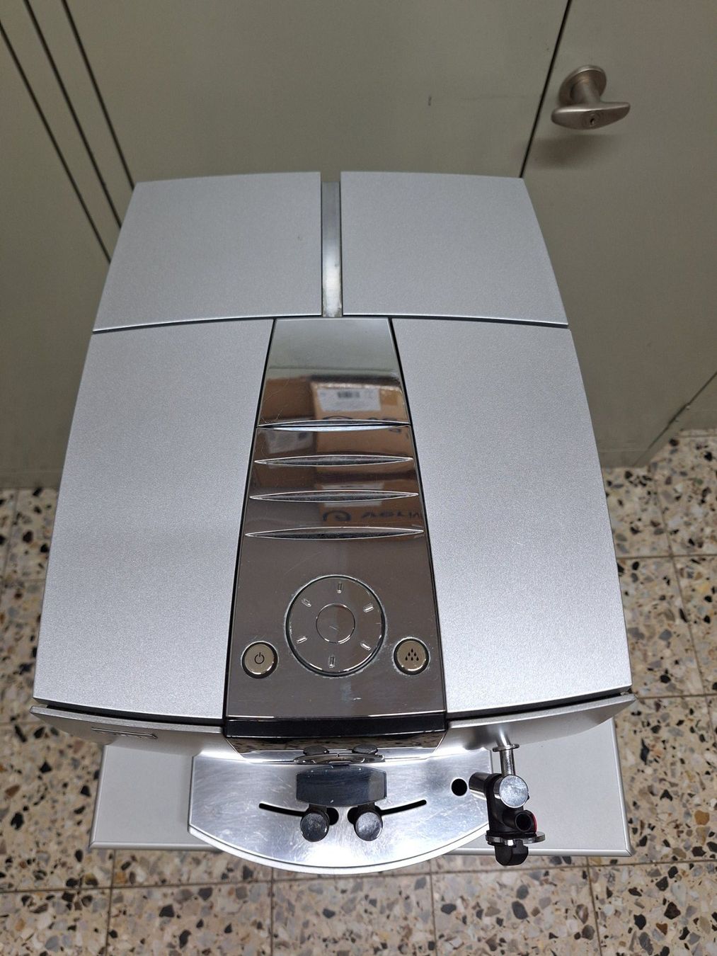 Jura Macchine per caffè & Macchine per espresso: Machine à café JURA J5 – Difettoso da Laconnex venduto da Patkek29 4