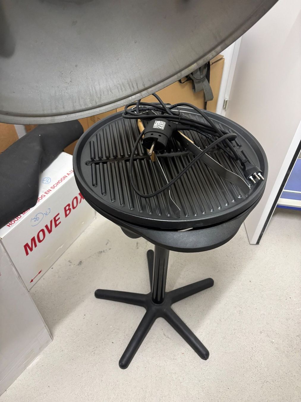 Fust Griglie: Elektrogrill Fust mit Standfuss – Usato da Uetikon am See venduto da tan_wyz2 1
