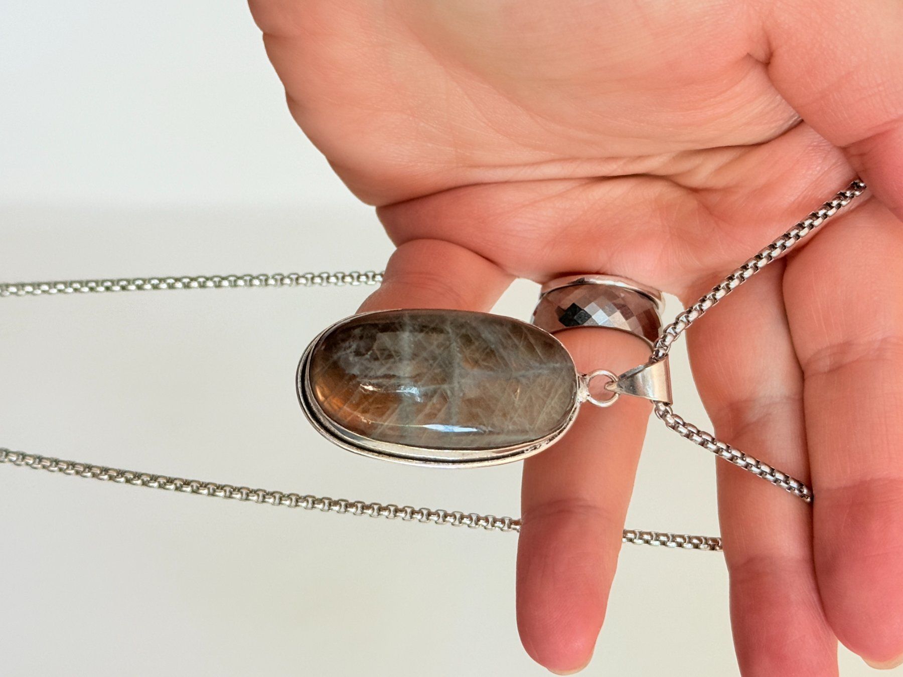 Catenine: Collier labradorite - Élégance discrète ✨ – Nuovo e nell'imballaggio originale da Genève venduto da AWWA 6
