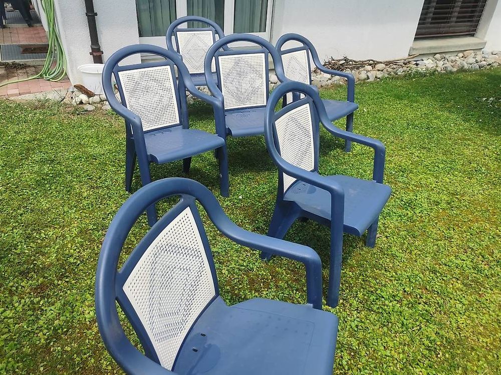 Gartenstühle zu verschenken (Gebraucht) in Dintikon für CHF 1 – nur Abholung auf Ricardo kaufen