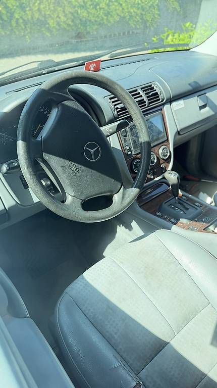 Automobili: Mercedes-Benz ML 270 CDI – Usato da Wangen b. Olten venduto da Leni2803 5