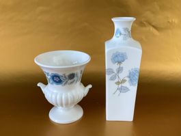 Wedgwood / 2 kleine Porzellan Vasen