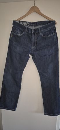 CERRUTI JEANS. Gr 34/S-100% COTTON Neu!