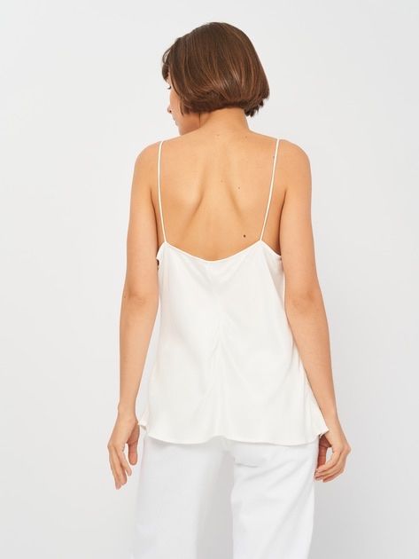Zara Tops: NEW Zara Silk like Top size L – Neu und originalverpackt aus Horgen von lme_8kj7 1
