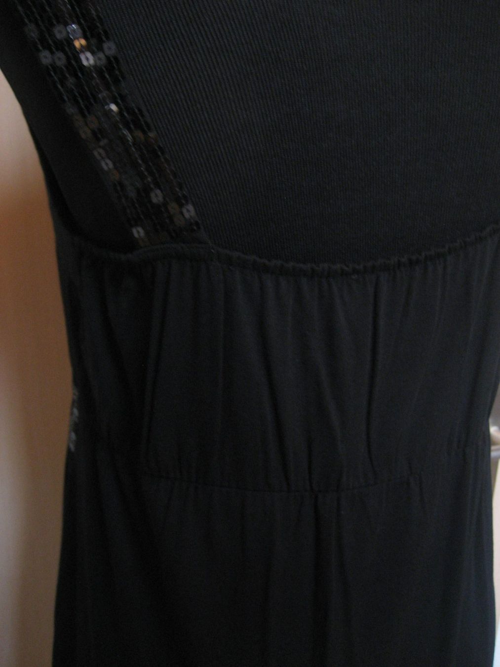 Vestiti: Robe stretch taille L – Nuovo (secondo la descrizione) da Delémont venduto da marryb 5