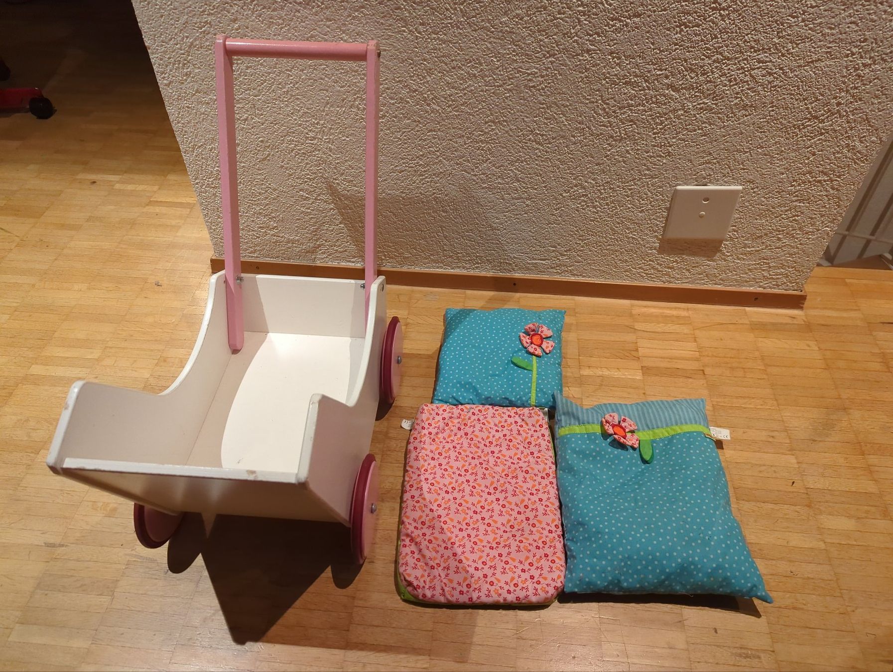 Carrozzine per bambole: Puppenwagen mit Kissen – Usato da Bonstetten venduto da okaschla 2