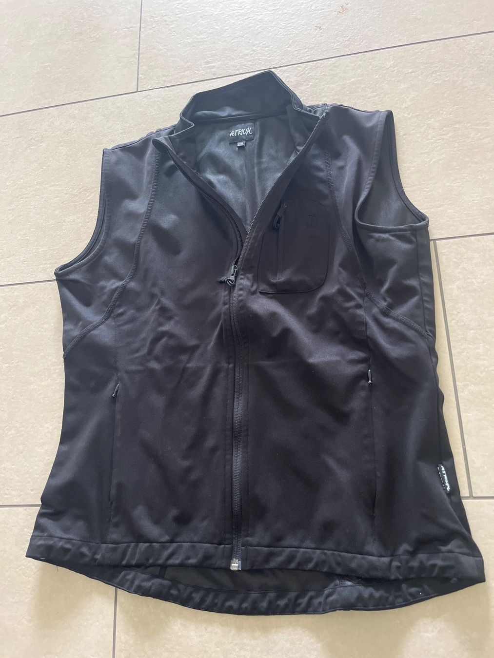 Gilet & Giacche senza maniche: Gilet – Usato da Roggliswil venduto da Eishockeygirl