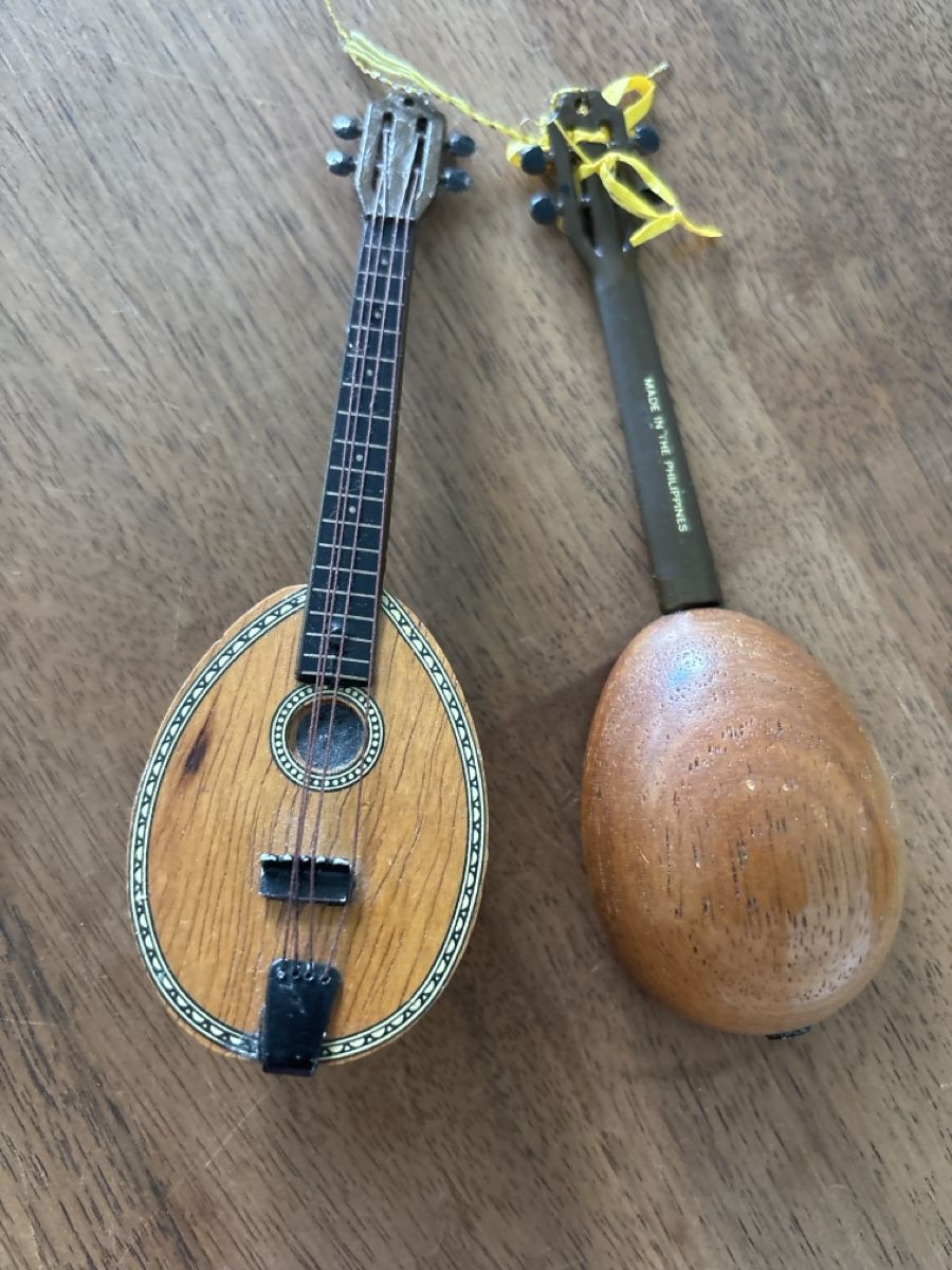 Instruments de musique: Miniature guitars 2 pcs MADE IN THE PHILIPPINES – D'occasion à Kriens par mir_v8ww 4
