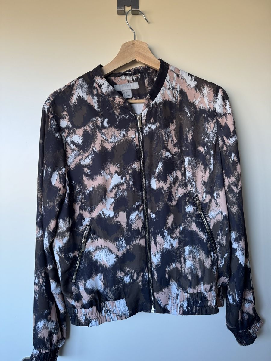 H&M Giacche: Schöner Cardigan Größe M – Usato da Zürich venduto da cha_7n8s
