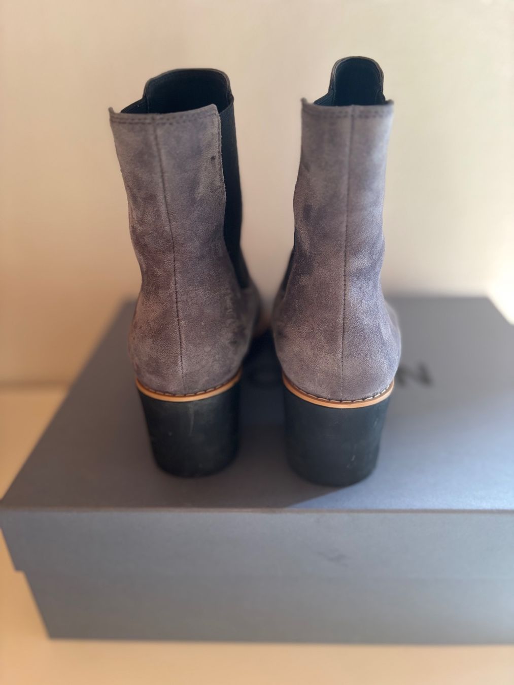 Hogan Scarpe da donna: 100% Hogan - Stiefelette - Hellgrau – Usato da Weinfelden venduto da stella79 2