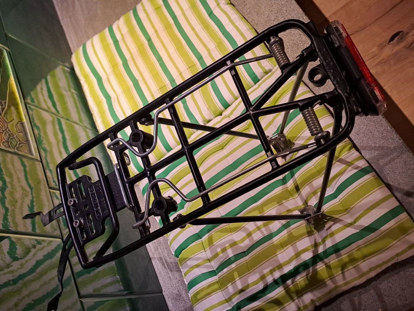 Pezzi di ricambio: Fahrrad Gepäckträger – Usato da Bertschikon Gossau venduto da Zueues 1