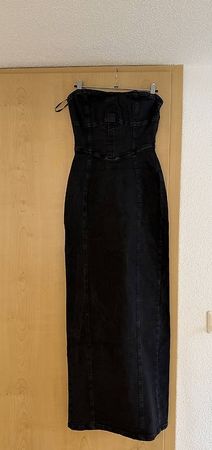 Schwarzes Jeans-Maxikleid