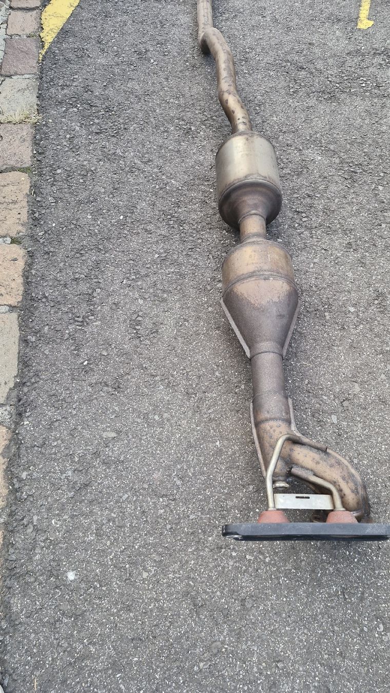VW Tutti pezzi di ricambio auto: Partikelfilter VW Sharan 7N – Usato da Hochdorf venduto da Juks..40 1