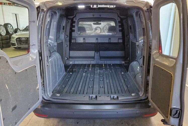 VW Veicoli commerciali: VW Caddy Cargo 1.5 TSI DSG Entry – Usato da Schenkon venduto da S-Mobile 9