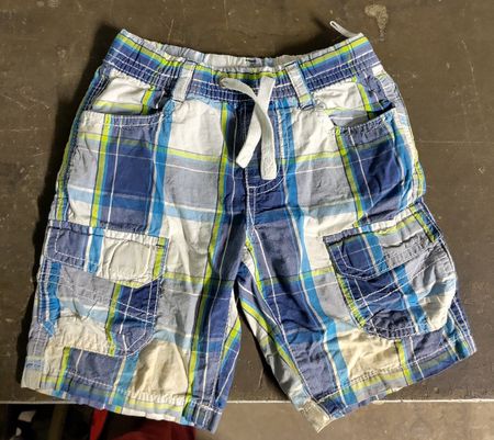 Cargo Shorts, Gr. 98, sechs Taschen