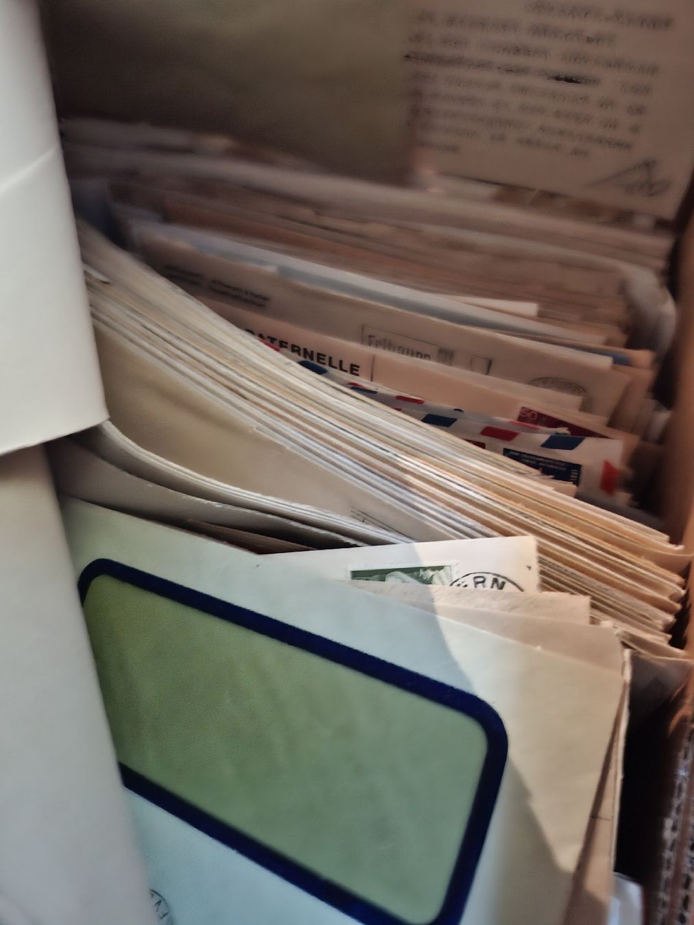 Tous les timbres: ca 10Kg / Briefe / Massenware / 0815 – D'occasion à Balgach par SIMEON27 2