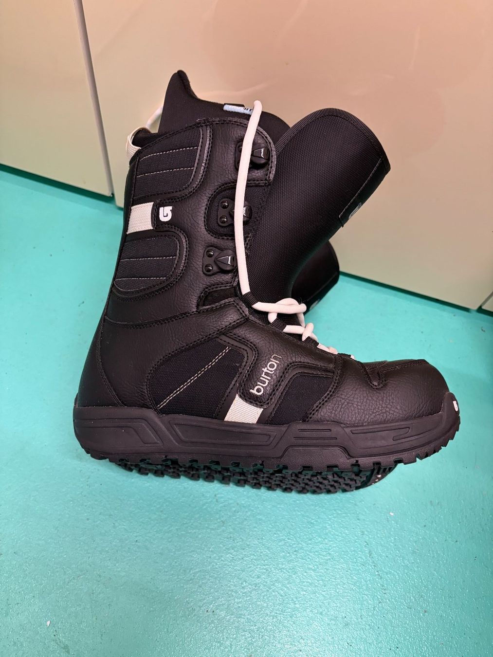 Burton Scarpe da uomo: Burton Snowboard Boots Grösse 42 – Usato da Eglisau venduto da swisstaurus 2