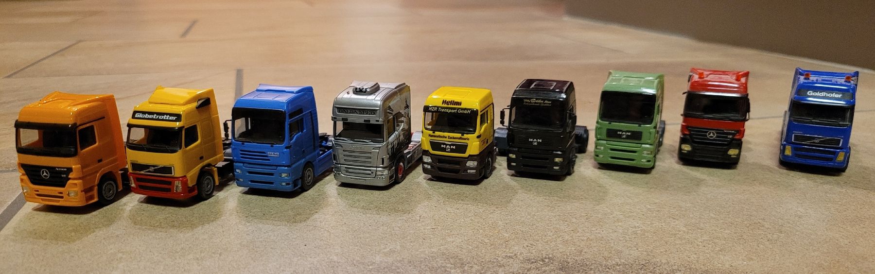 Herpa Kit di modellismo & Modellini statici: Herpa LKW's 1:87 – Usato da Hettiswil venduto da kuese85 4