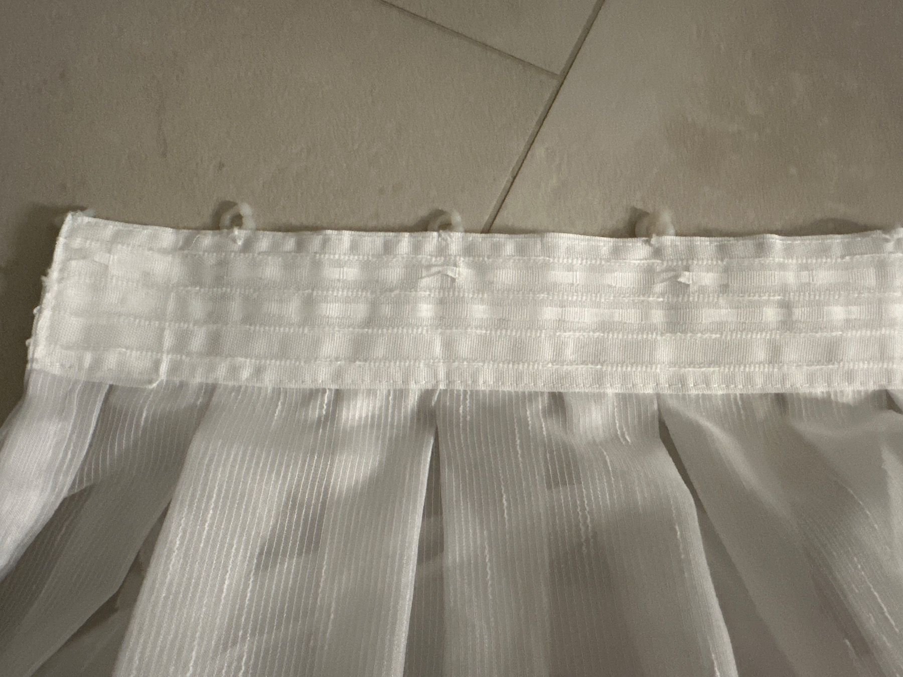 Tende: Vorhang weiss 138x128cm – Usato da Zug venduto da Hehe 3