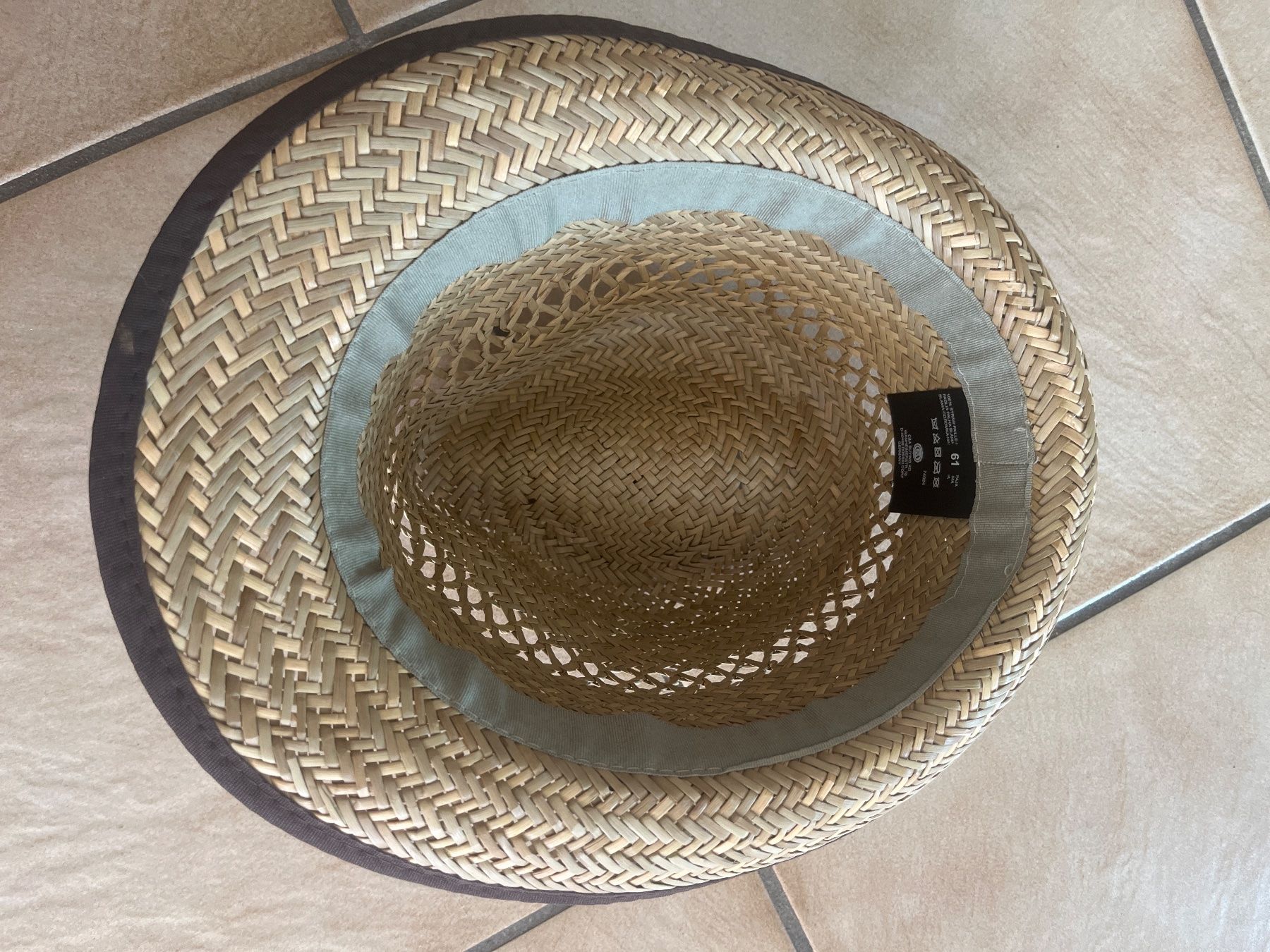 C&A Copricapi, berretti & cappellini: C&A Chapeau Fedora en paille 100% – Usato da Vernayaz venduto da Darkfrost 2