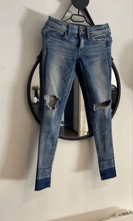 Jean American Eagle déchiré taille basse