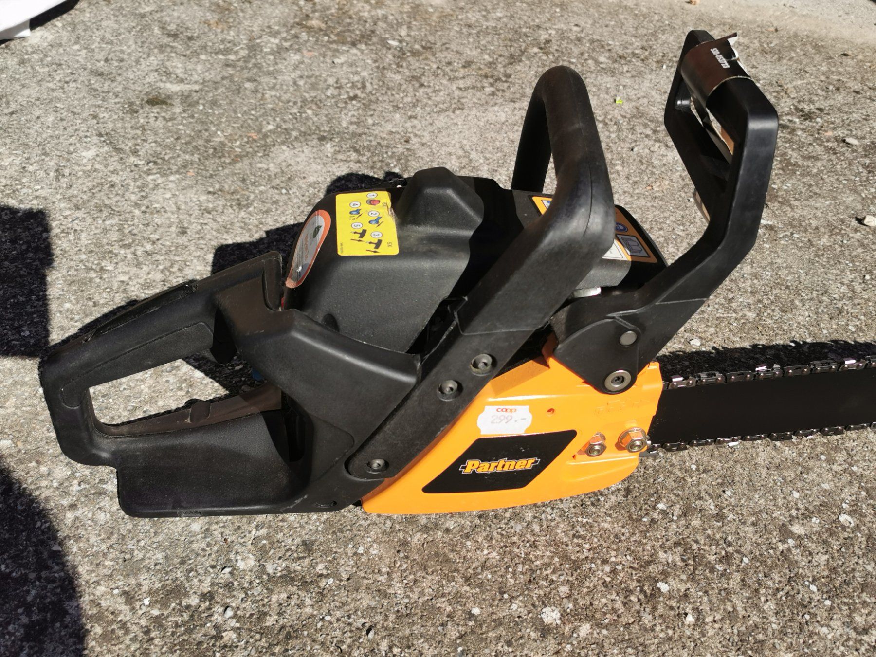 Scies: MOTORSÄGE PARTNER P351 XT – Neuf (Voir description) à Affoltern am Albis par Milkyway58 2