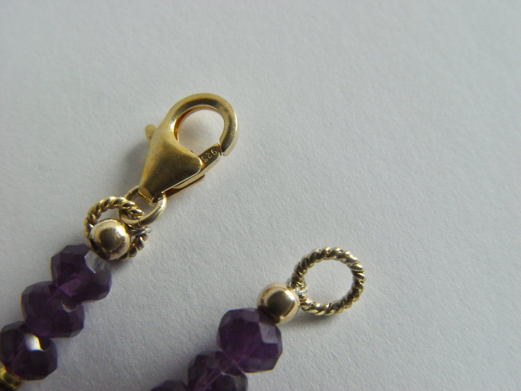 Olga Ribler Catenine: Collier Amethyst, Perlen, Bergkristall, Silber vergoldet – Usato da Henggart venduto da gernli 6