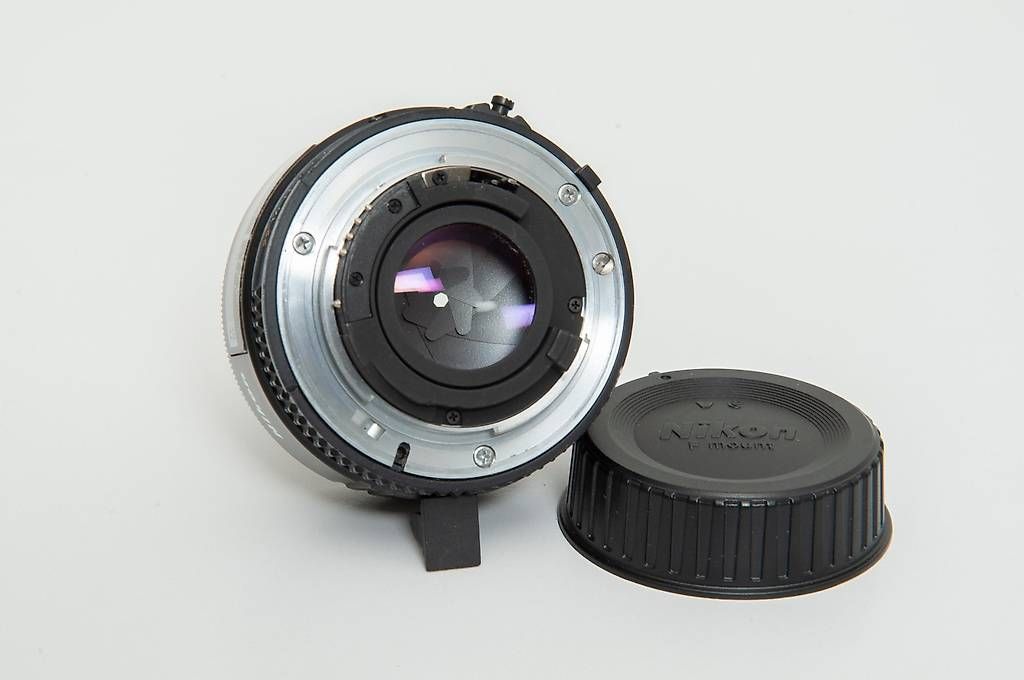 Nikon Objektive: Nikon AF Nikkor 50mm 1:1.8 – Gebraucht aus Lausanne von Phlox02 2