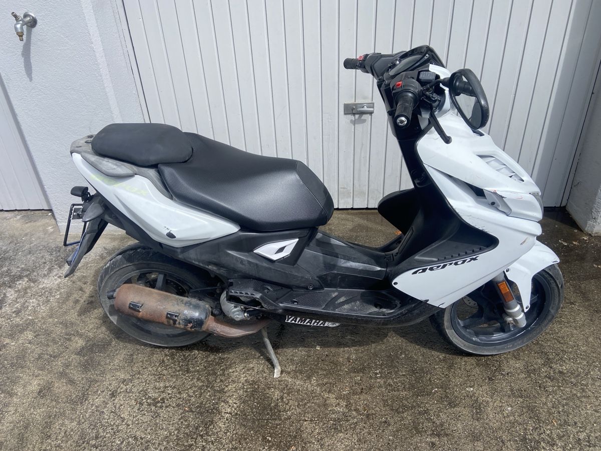 Yamaha Scooter: Yamaha AEROX  – Usato da luzern venduto da bbbb