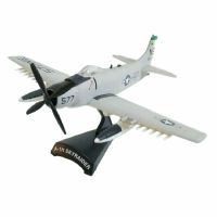 Flugzeug Skyraider A-1H 1-110 Jagdflugzeug 105