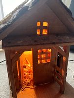 Weihnachtskrippe mit Figuren