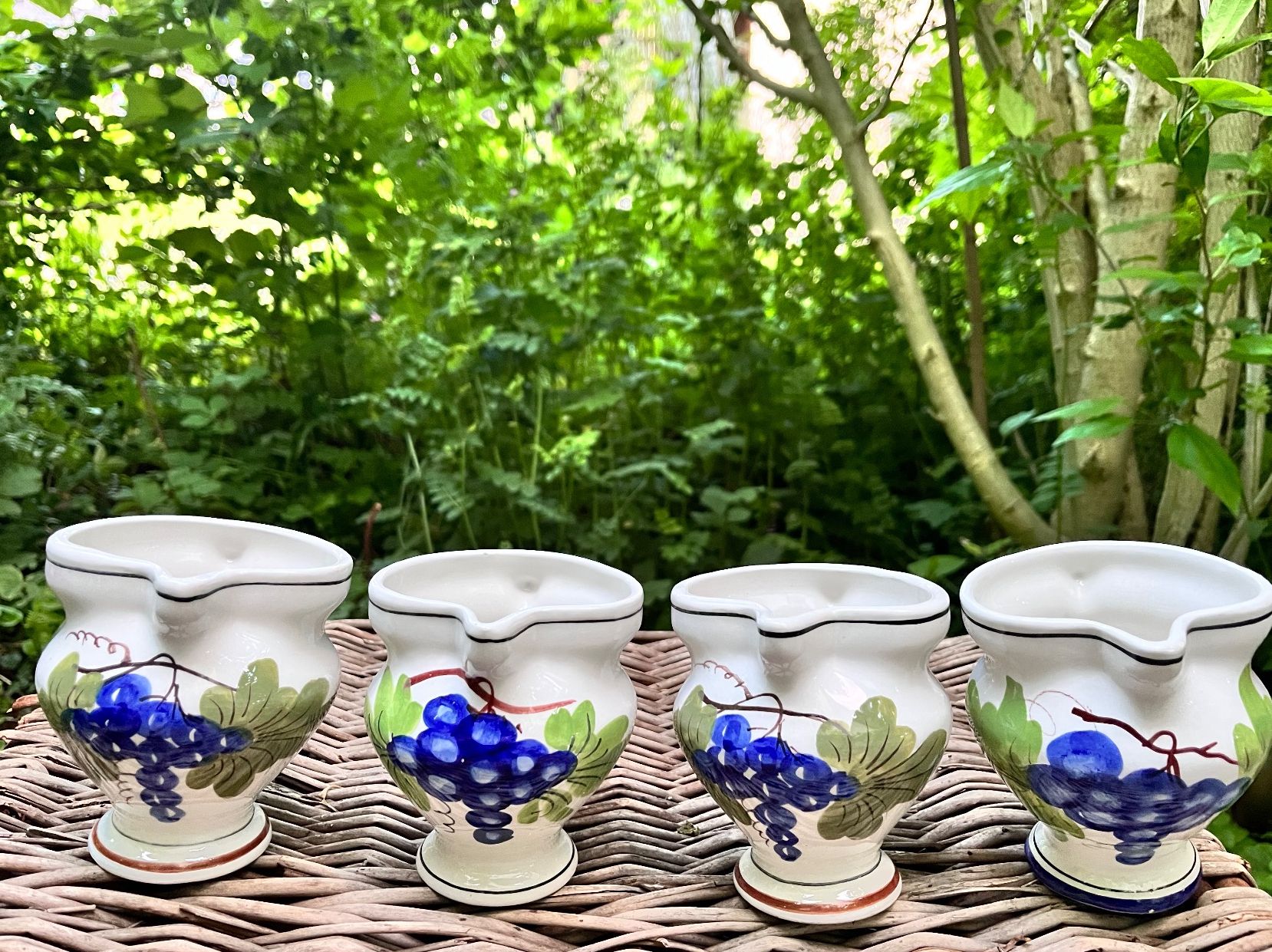 Caraffe: Alte schöne Krugles "Trauben" 4 stk – Usato da Möhlin venduto da mil_h55x 7