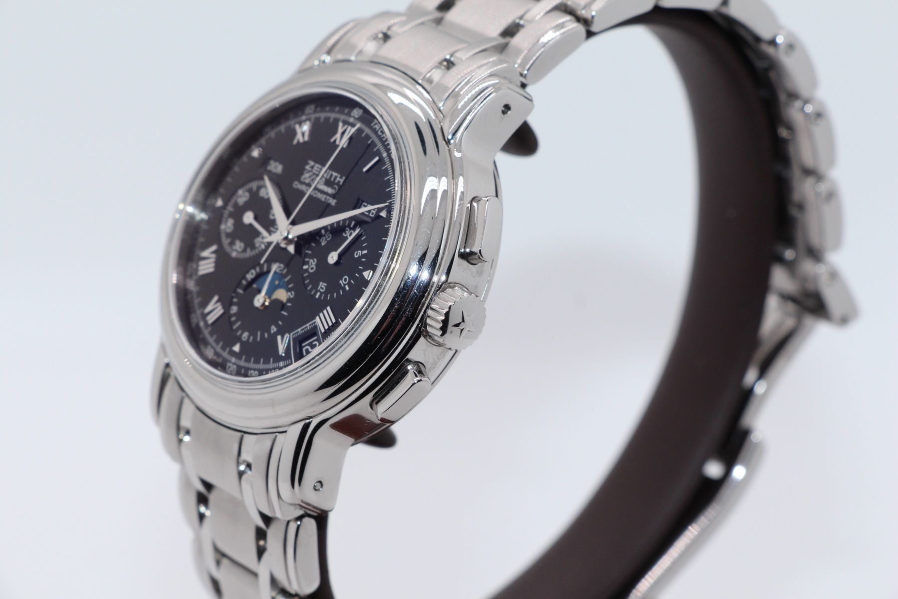 Zenith Orologi: Zenith El Primero Chronomaster Ref. 02.0240.410, Full-Set – Usato da Zug venduto da eMDi_Collection 2