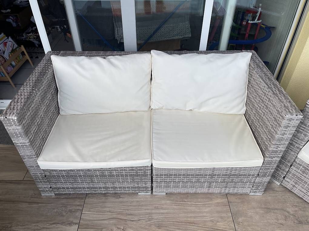 Set di tavolo e panche: Salon de jardin + table modulable – Usato da Les Evouettes venduto da Johild 3