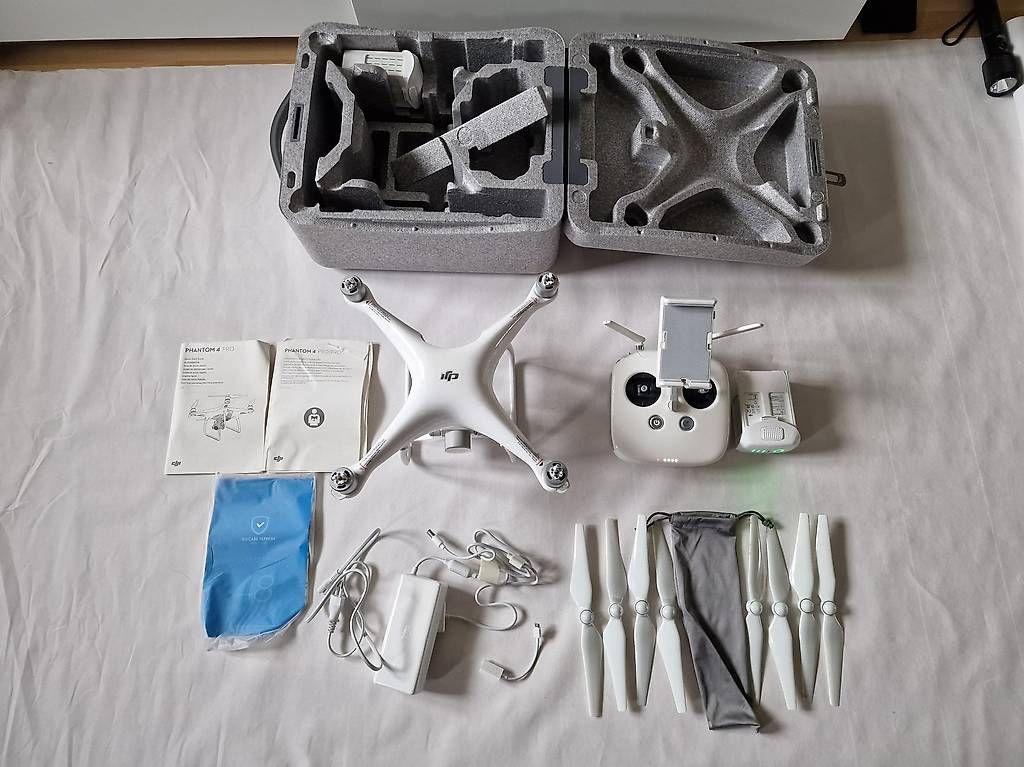 Videocamere: DROHNE: DJI Phantom 4 Pro – Usato da Ostermundigen venduto da kue_2py2 2