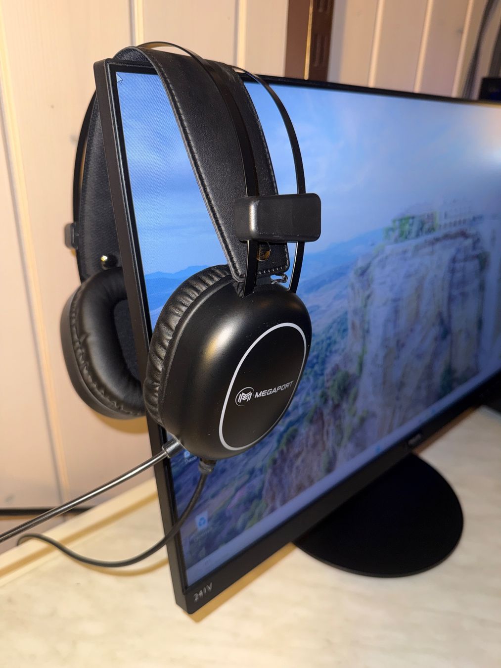 PC: Megaport Komplett PC – Usato da Walperswil venduto da Iltis 2