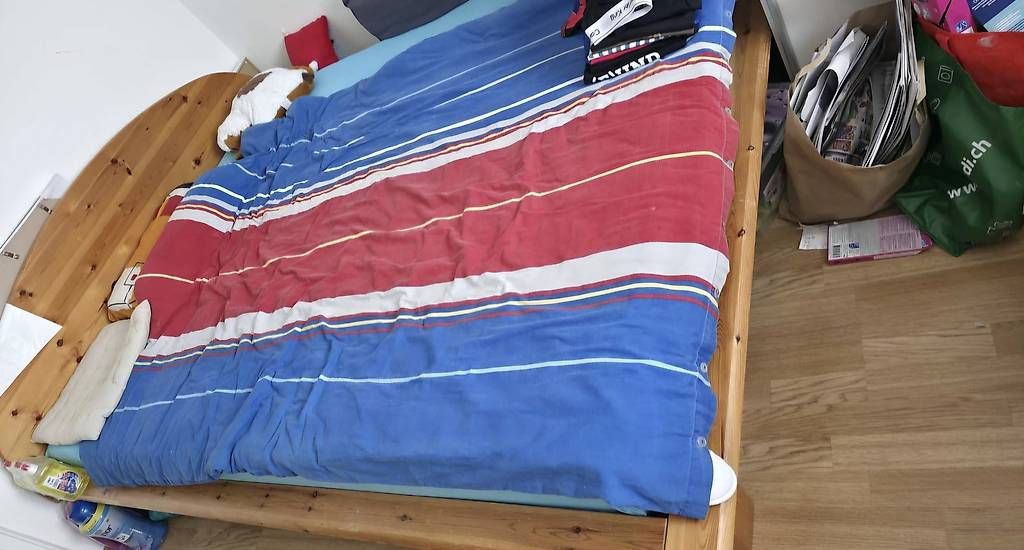 Lits: Bett – D'occasion à Jona par cri_8k9k