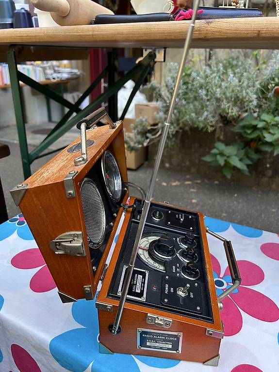 Radios: Nostalgie Radio  – D'occasion à Basel par rit_l8k7