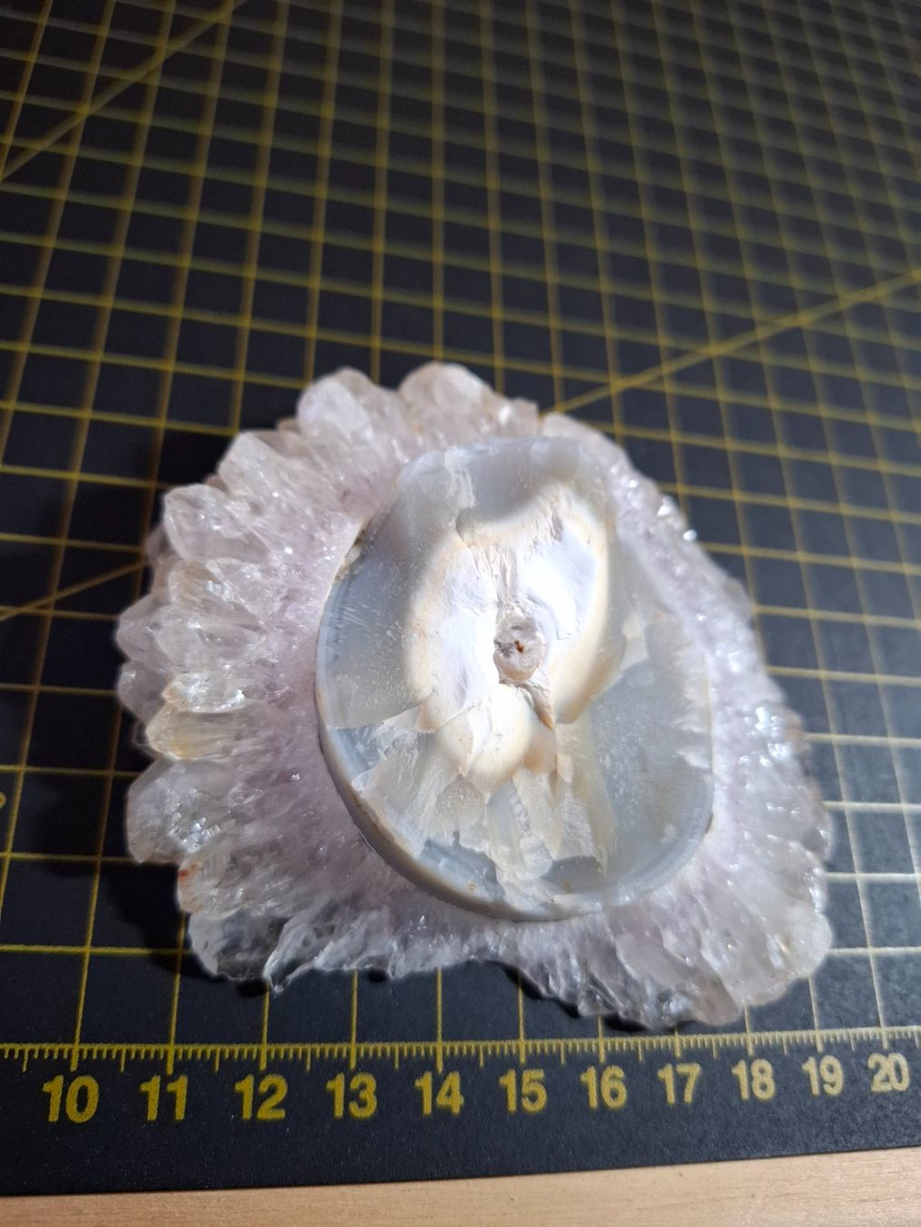 Minerali & Pietre curative: Amethyst- Sonne – Usato da Zwieselberg venduto da Halifaxmendusli 1