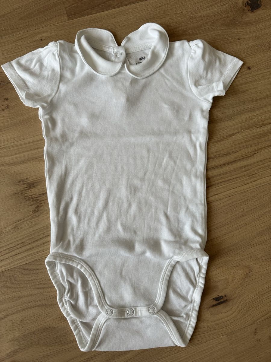 H&M Biancheria intima: NEUKurzarm Body mit Volants, Gr. 104 – Nuovo (secondo la descrizione) da Wädenswil venduto da Ktodat 2