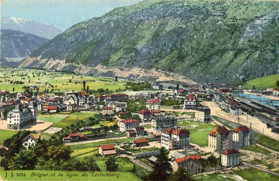 Cartoline postali: Brig   VS   mit der Lötschberg-Linie – Usato da Brig venduto da Valcards54