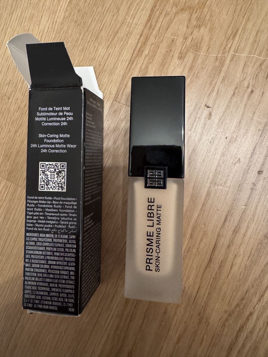 Givenchy Make-up: Givenchy Prisme Libre Foundation, neu. – Neu und originalverpackt aus Zürich von hanna1990