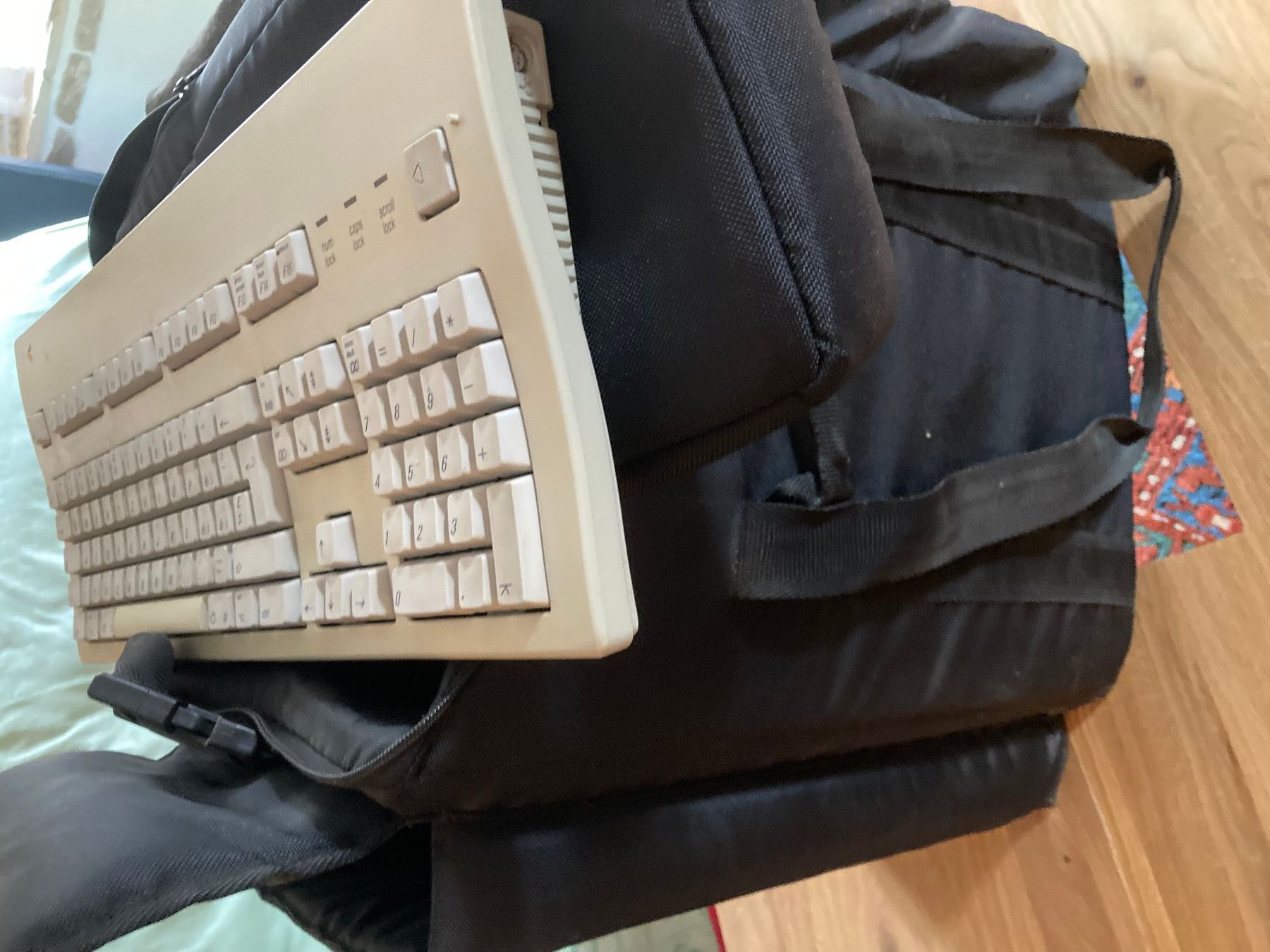 Apple PC: Macintosh SE/30 System Disketten 23 Stck. Mit Tasche! – Usato da Bärschwil venduto da freaky007 3