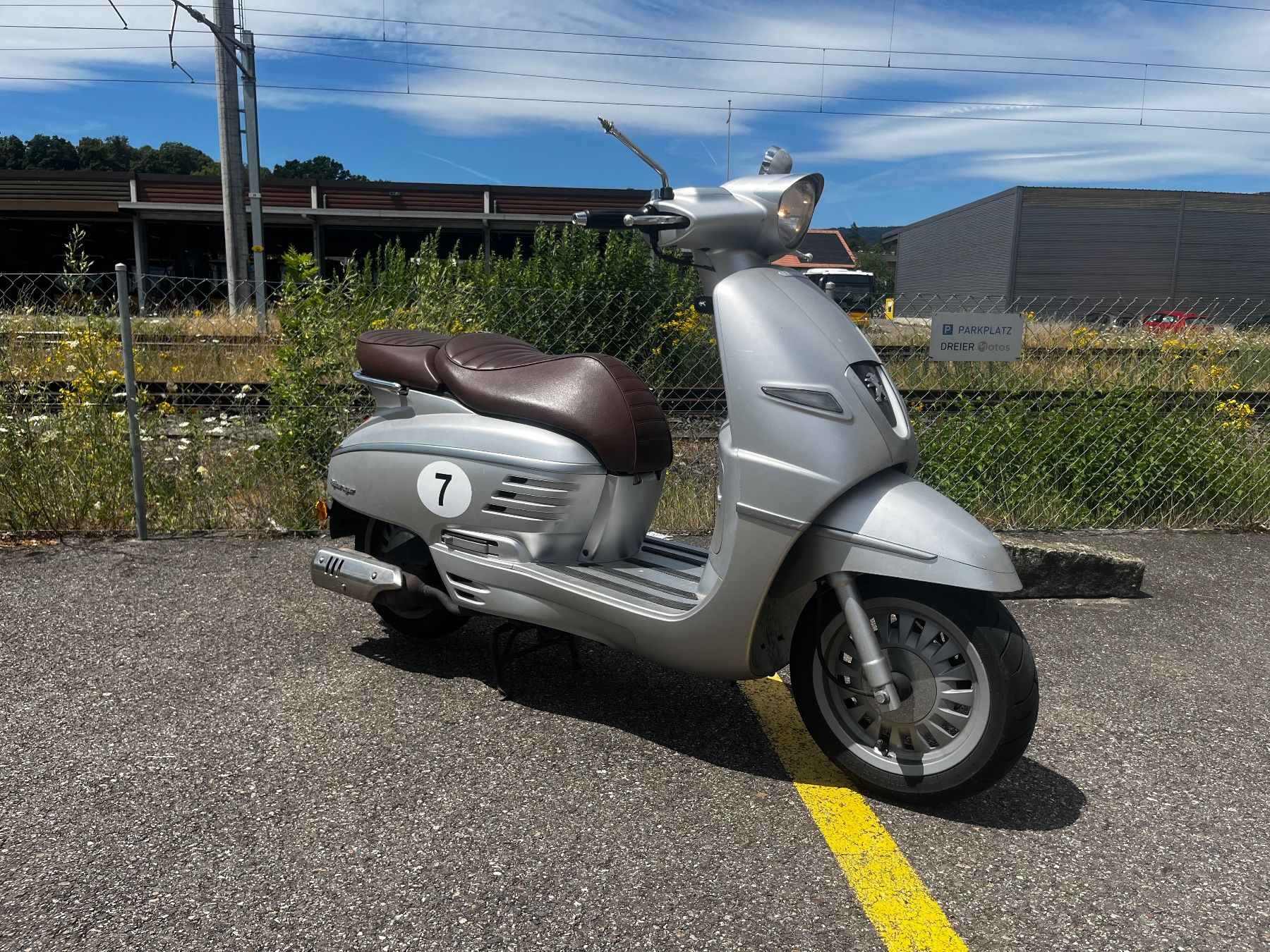 Peugeot Scooters: Peugeot Django 125cc Roller silber – D'occasion à Laufen par Dreier_Motos_AG 1