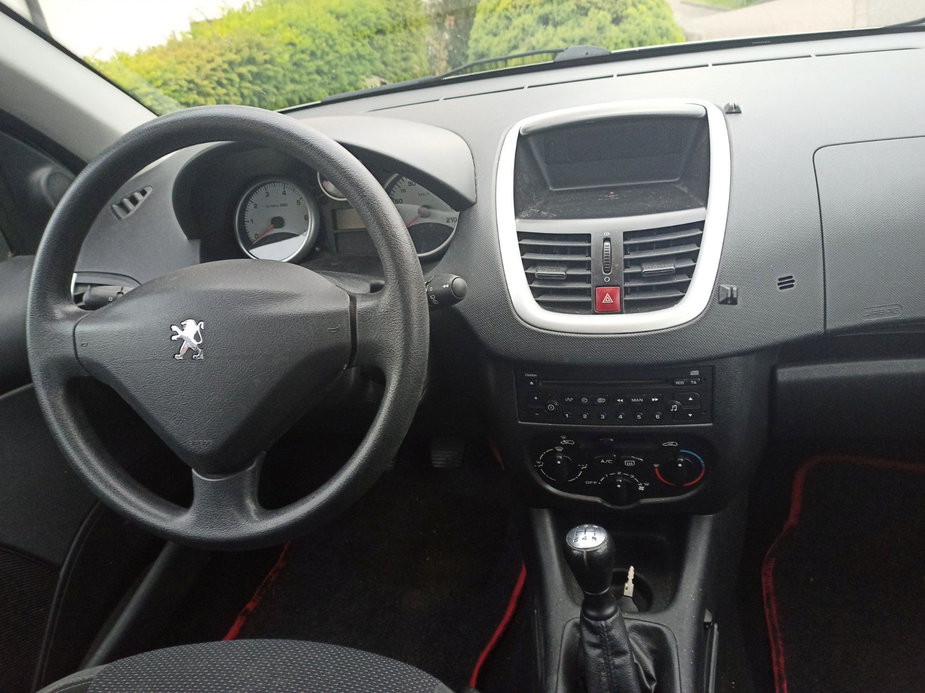 Peugeot Automobili: Peugeot 206+ 1.4i Trendy – Usato da Mettmenstetten venduto da 7three 4