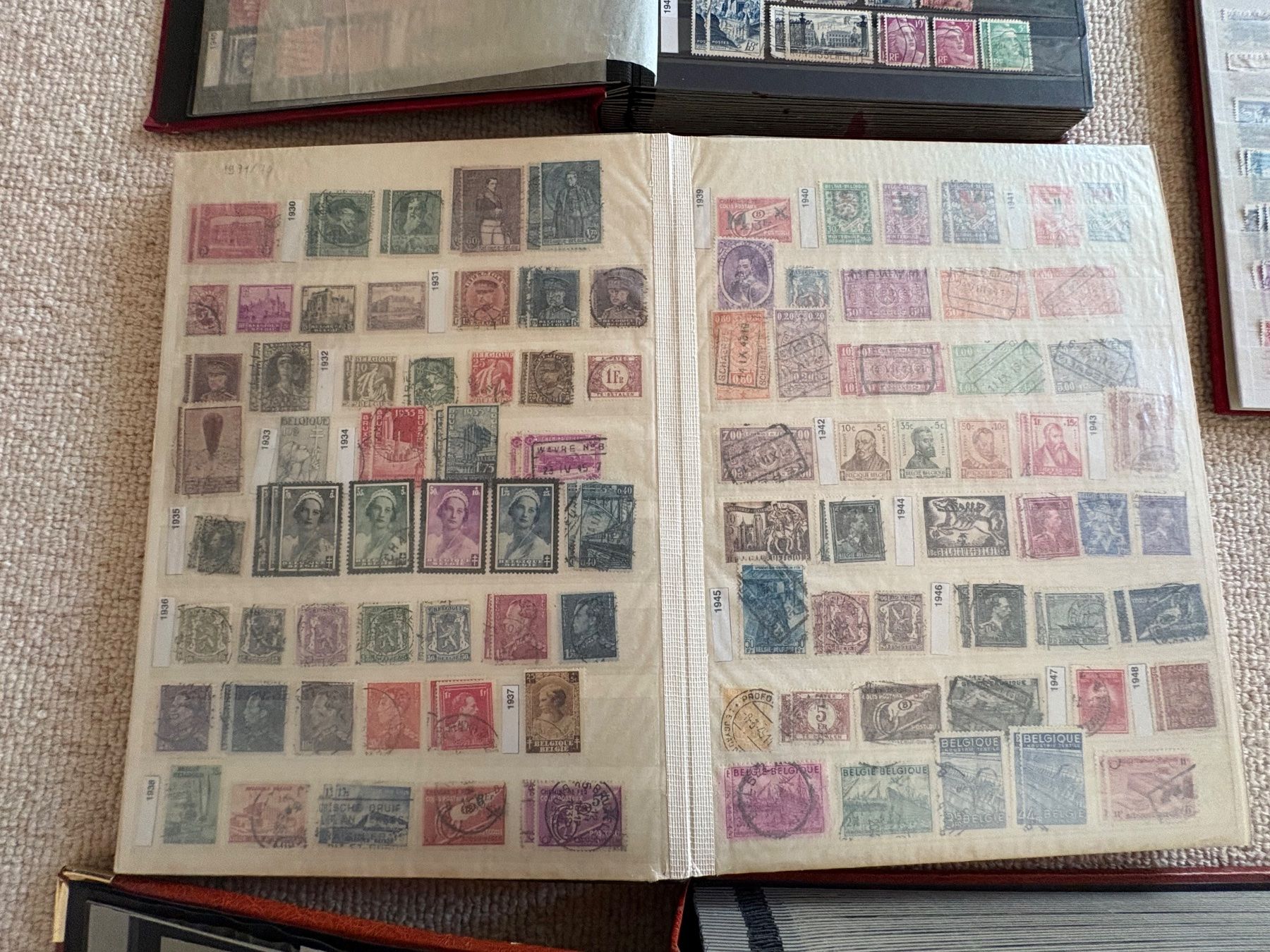 Tous les timbres: 7 Briefmarkenalben mit Inhalt – D'occasion à Steinmaur par Nicorutishauser 2