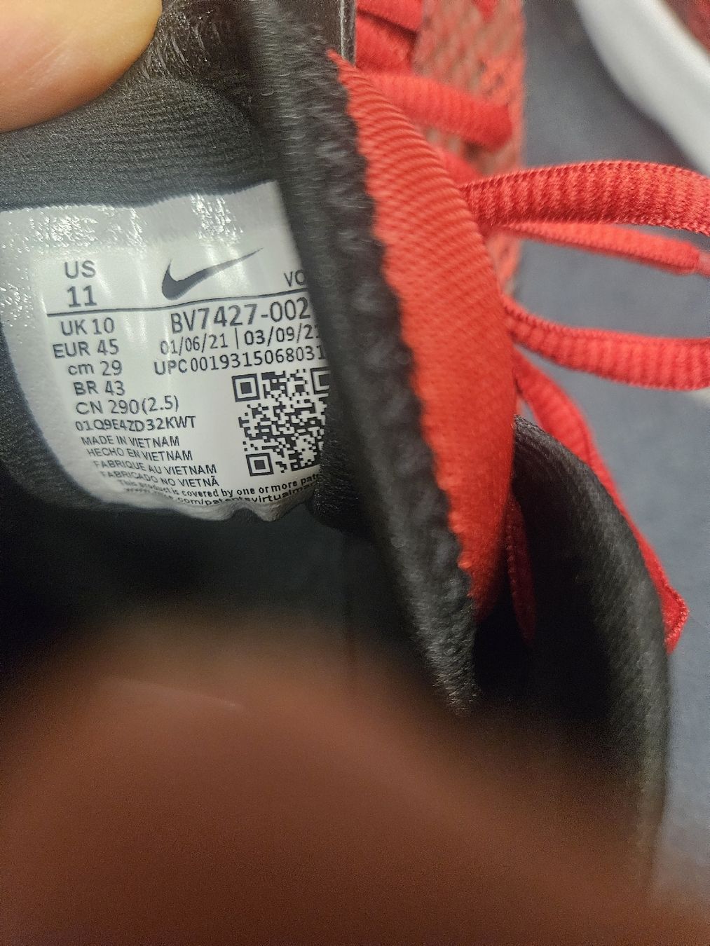 Scarpe da uomo: Schuhe Nike – Usato da Luzern venduto da Dan_8m79 3
