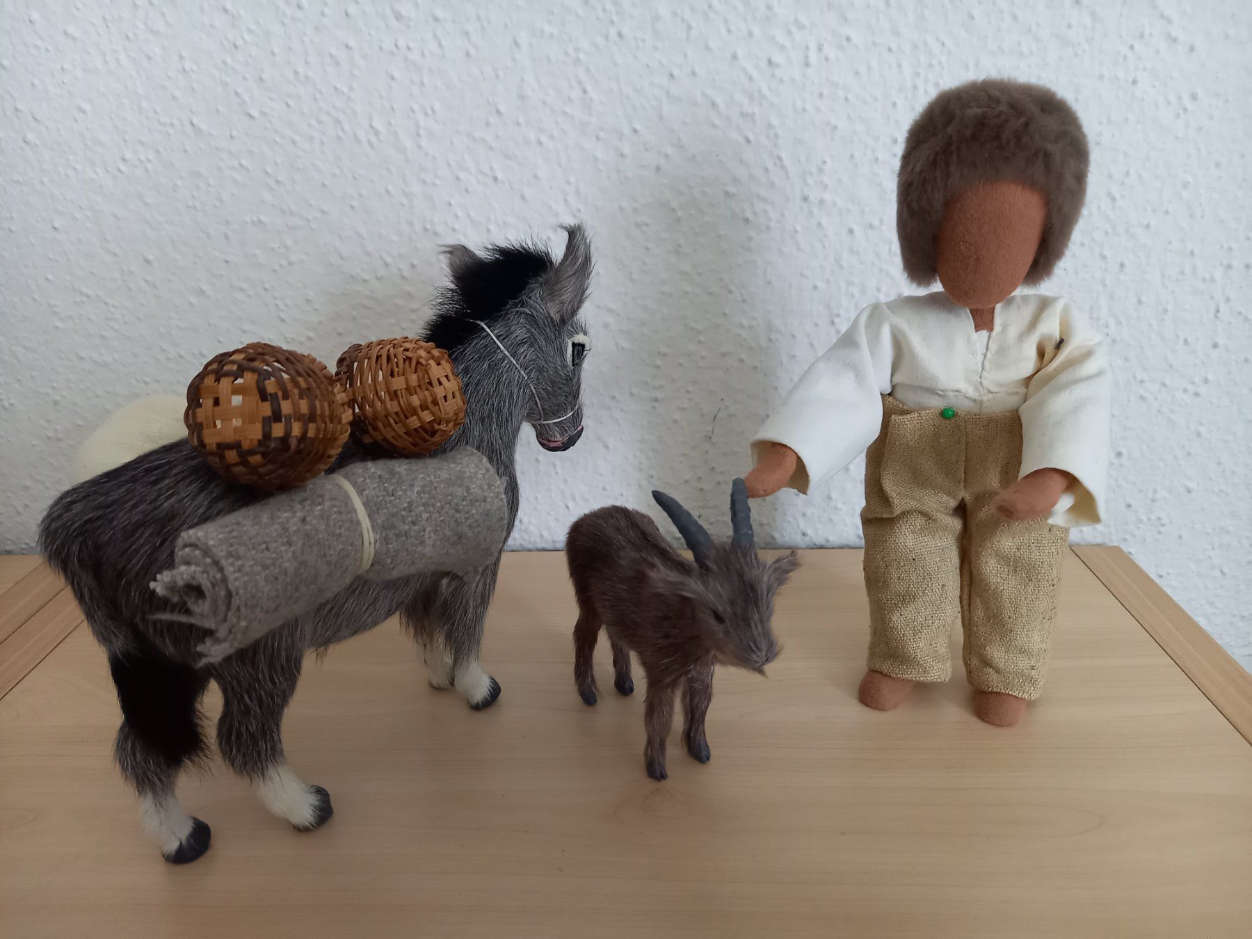 Tutte le decorazioni: Schwarzenberger Krippenfiguren – Usato da Oberdorf NW venduto da Umbriel 4