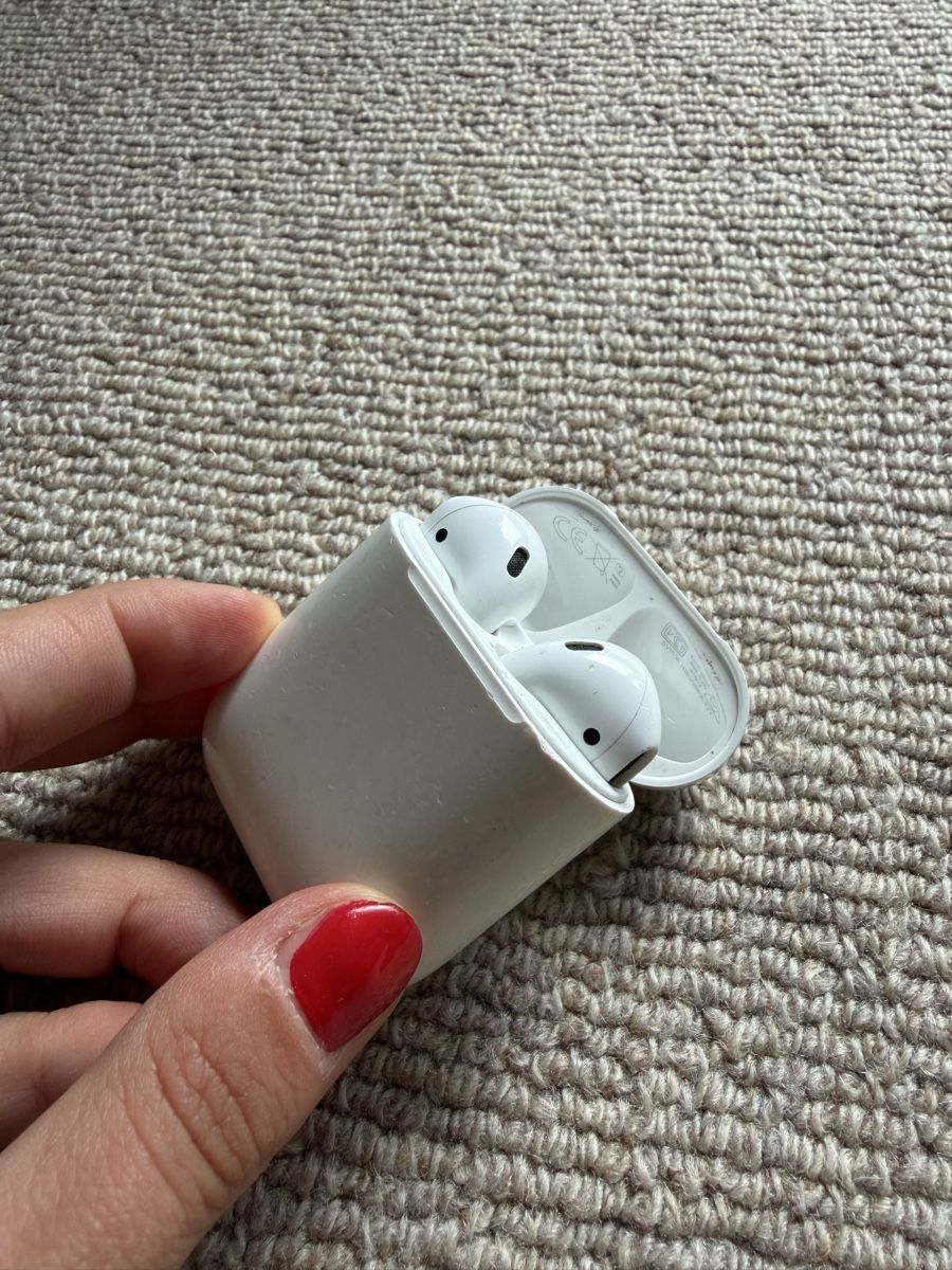 Apple Cuffie: Apple AirPods 2. Generation – Usato da Wil SG venduto da Sawil