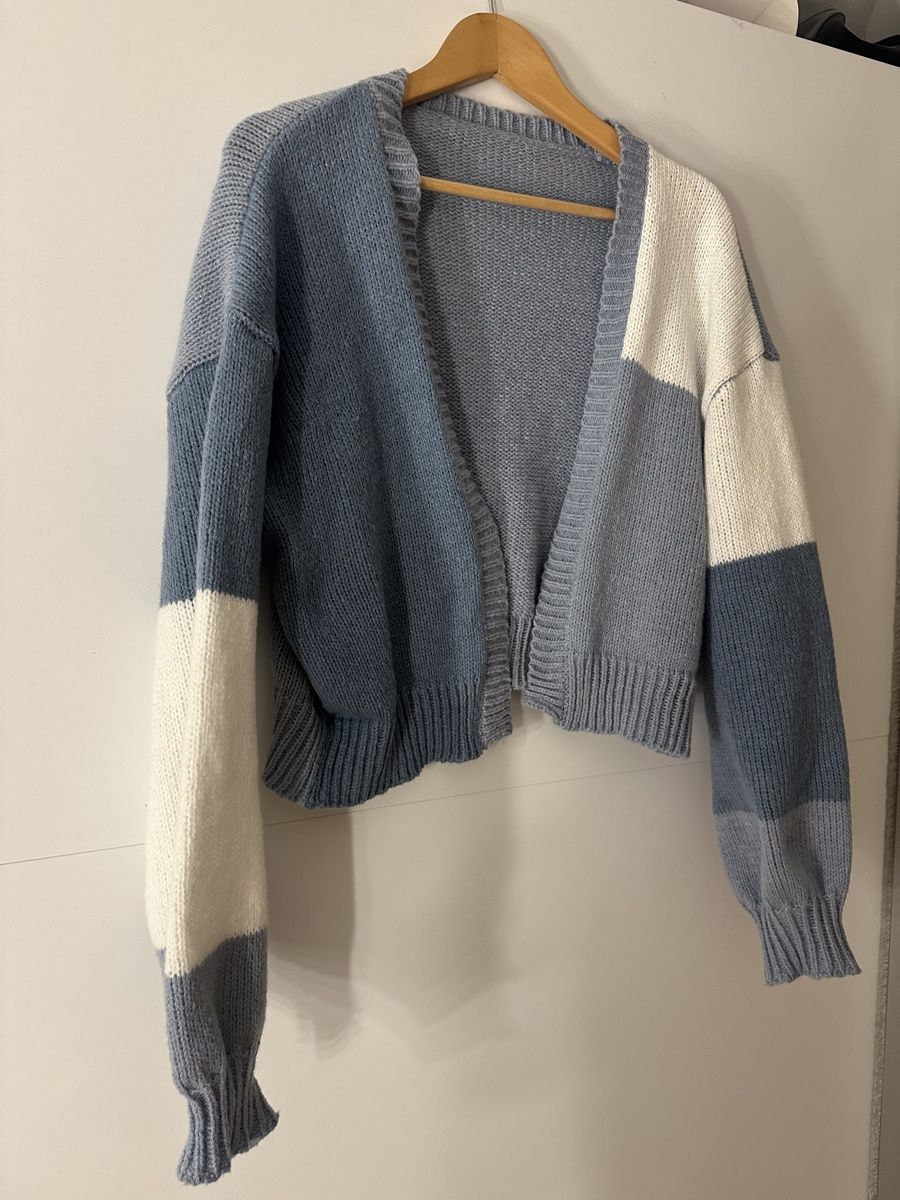 Giacche: Strickjacke in blau/weiss, Grösse L – Usato da Schaffhausen venduto da ali.brandle 2